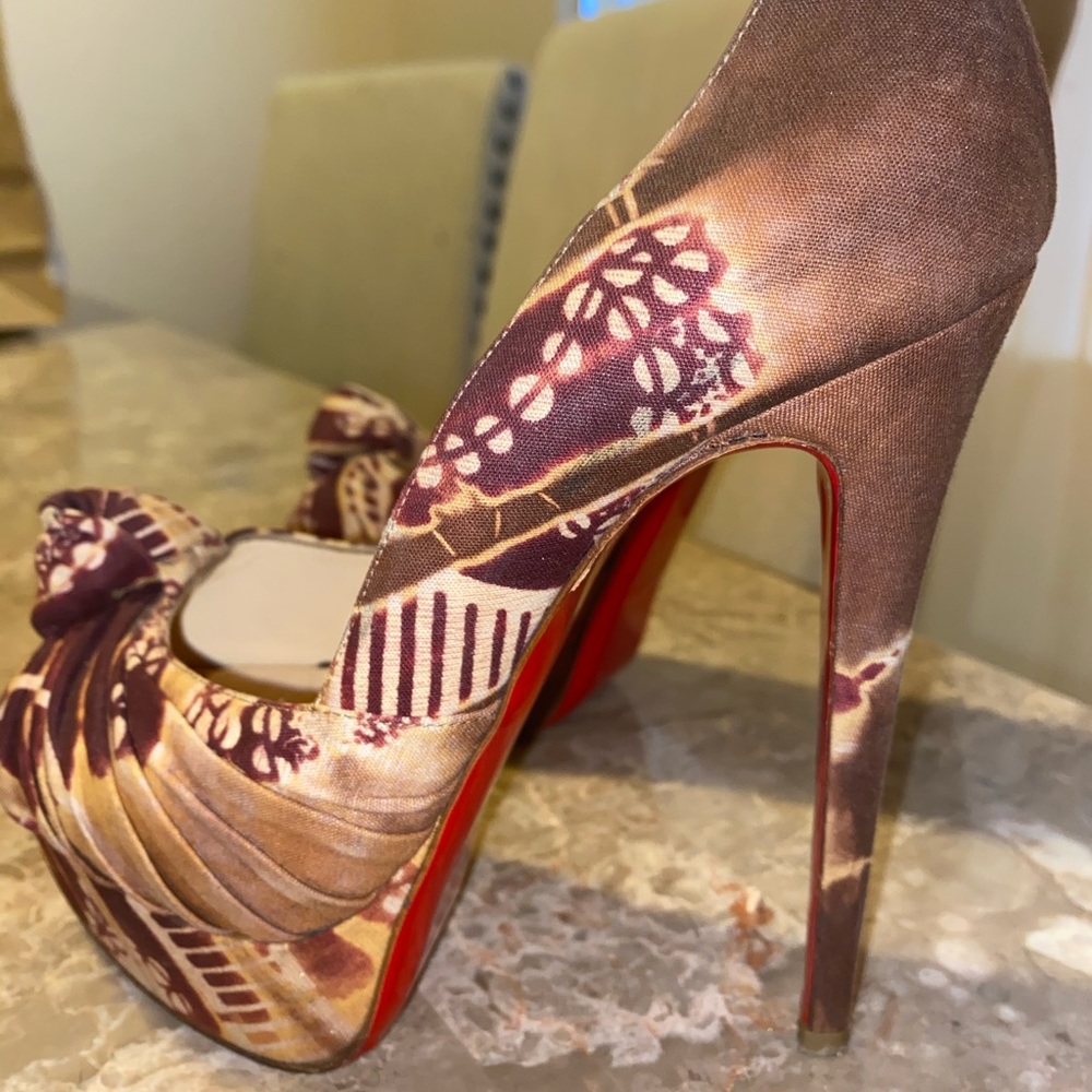 Christian Louboutin Jenny Knotted platform pump